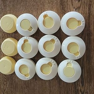 Medela bottle lids